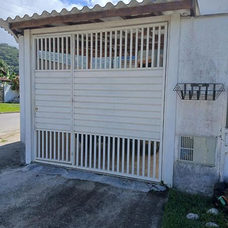 Casa Em Caraguatatuba Praia Massaguacu/Cocanha エクステリア 写真